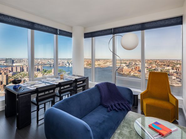 252 South Street 22H, New York NY 10002