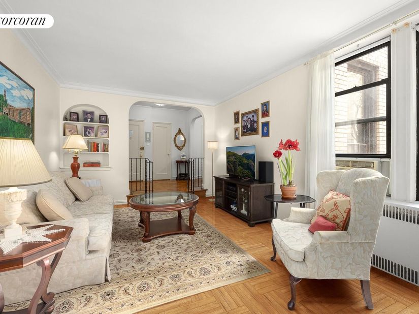 225 West 25th Street 3G, New York NY 10001