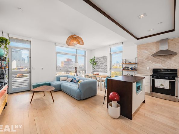 82 Guernsey Street PH5, Brooklyn NY 11222