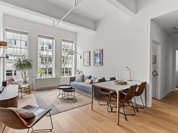 184 Kent Avenue D319, Brooklyn NY 11249