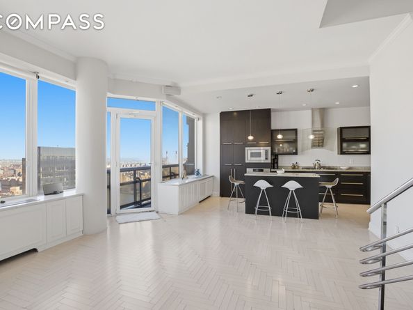 418 East 59th Street PHA, New York NY 10022