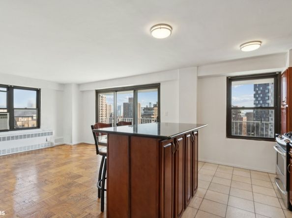 387 Grand Street K2002, New York NY 10002