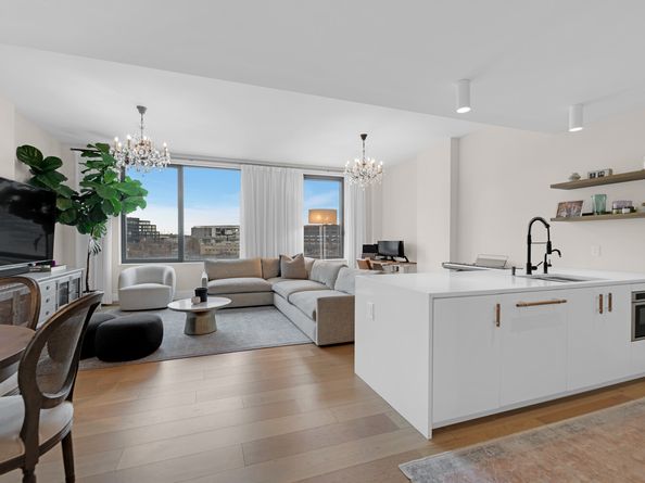 22-18 Jackson Avenue 608, Queens NY 11101