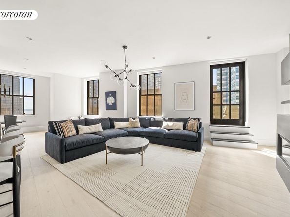 100 Barclay Street 16A, New York NY 10007