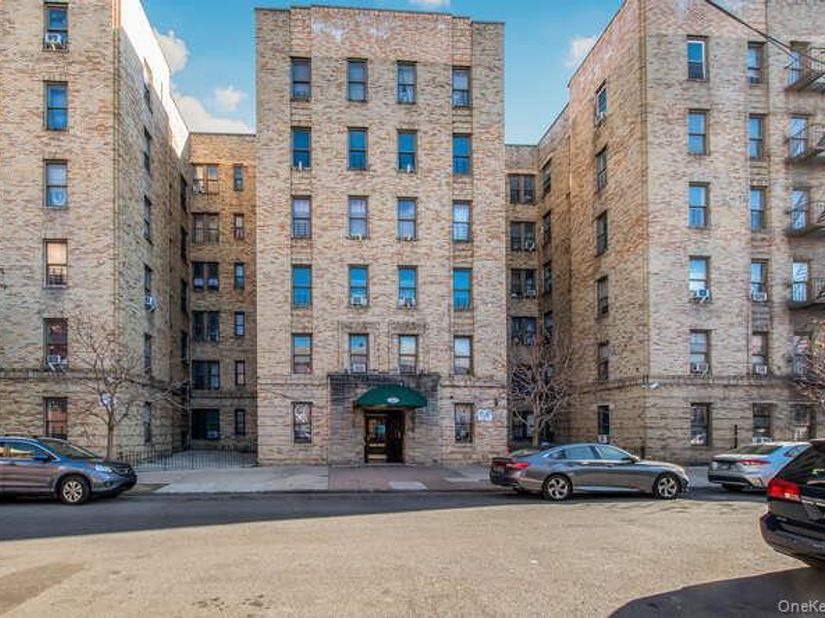 3230 Cruger Avenue 4E, Bronx NY 10467