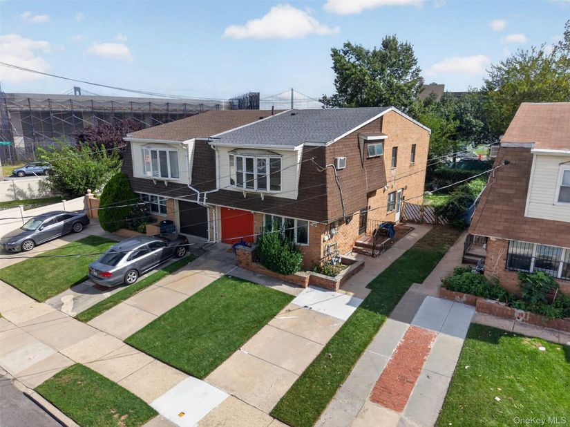 305 127th Street, College Point NY 11356