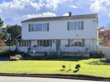4 Longbow Lane
