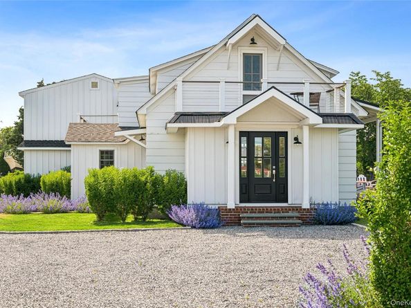 87 Foster Avenue, Hampton Bays NY 11946