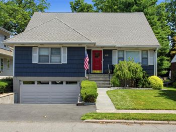 419 Beach Avenue