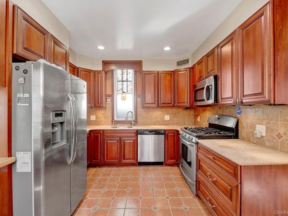 964 E 94th Street, Brooklyn NY 11236
