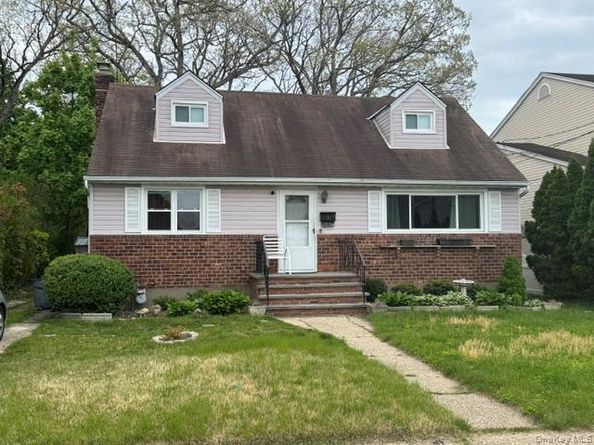 1916 Wilson Avenue, North Bellmore NY 11710