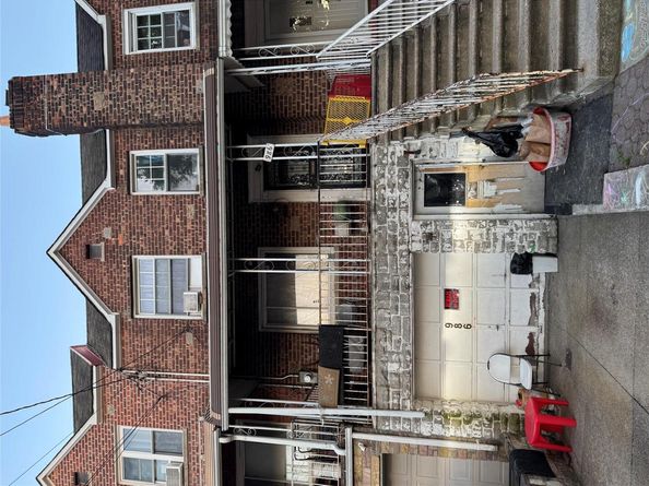986 Neill Avenue, Bronx NY 10462