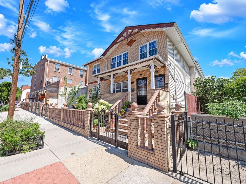 9511 92nd Street, Ozone Park NY 11416