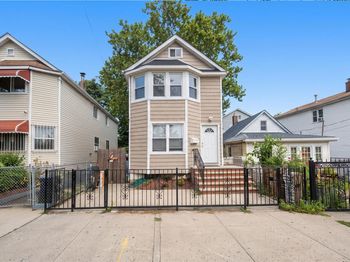 324 Underhill Avenue