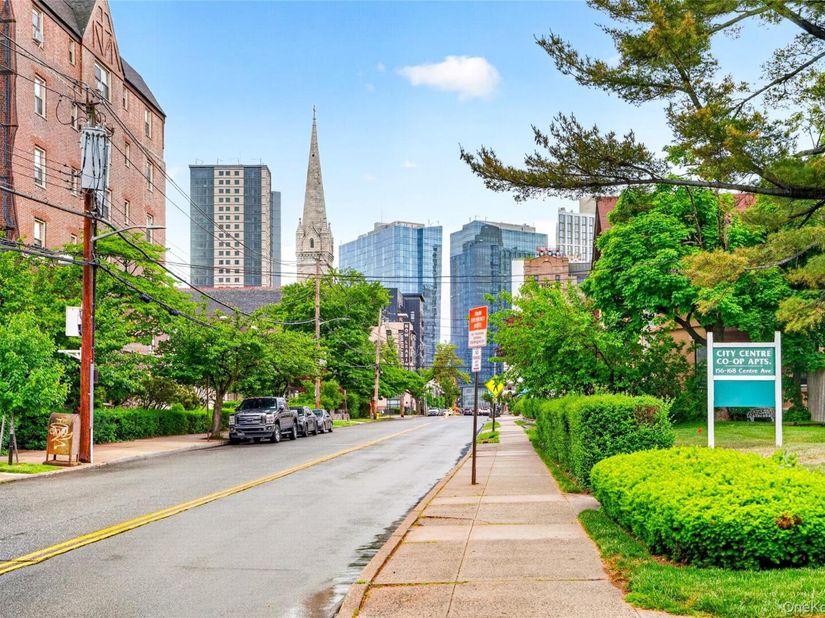 160 Centre Avenue 3M, New Rochelle NY 10805