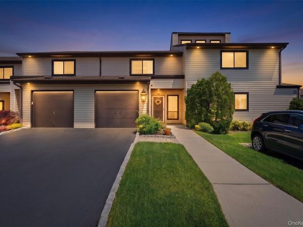 100 Daly Boulevard 2403, Oceanside NY 11572