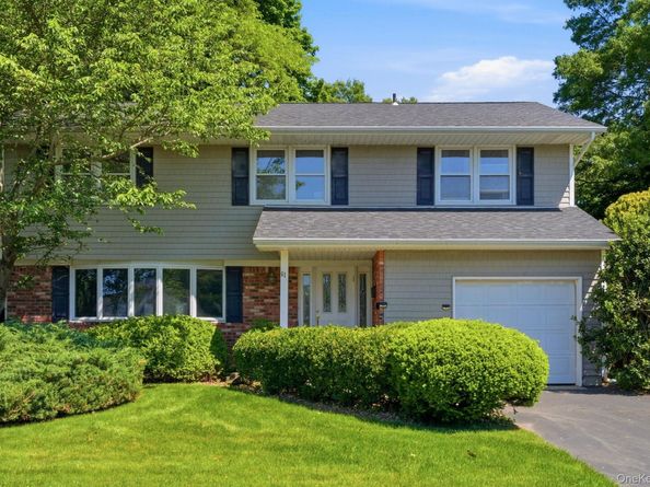 61 Hofstra Drive, Smithtown NY 11787