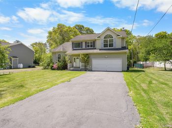 49 Kingsland Avenue