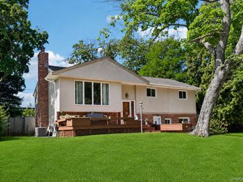 4 Sherbrooke Drive