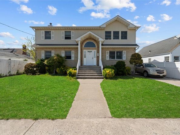 372 Madison Street, Franklin Square NY 11010