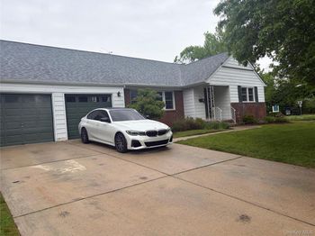 3737 Maxwell Drive