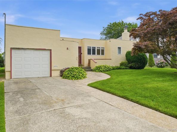 88 Central Avenue, Amityville NY 11701