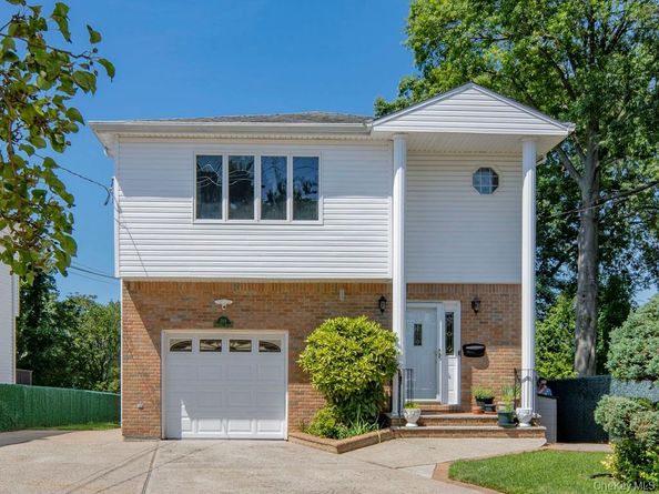 269 Marcus Avenue, Garden City Park NY 11040