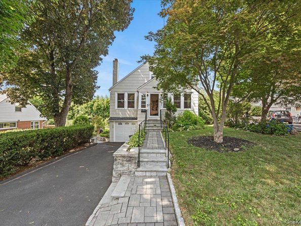 179 Serrano Avenue, Hawthorne NY 10532