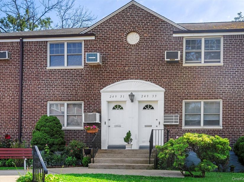249-33 64th Avenue 1, Little Neck NY 11362