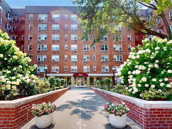 1 Sadore Lane 3X, Yonkers NY 10710