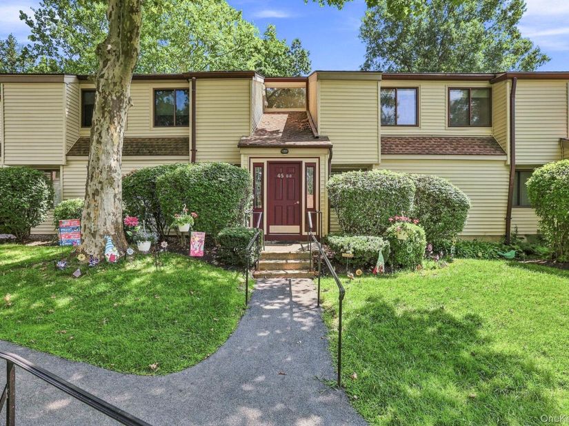 45 Jefferson Oval H, Yorktown Heights NY 10598