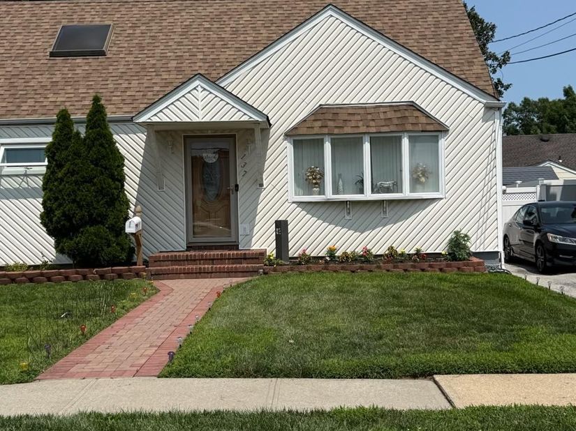 137 Walton Avenue, Uniondale NY 11553
