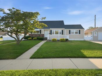 790 Woodside Drive