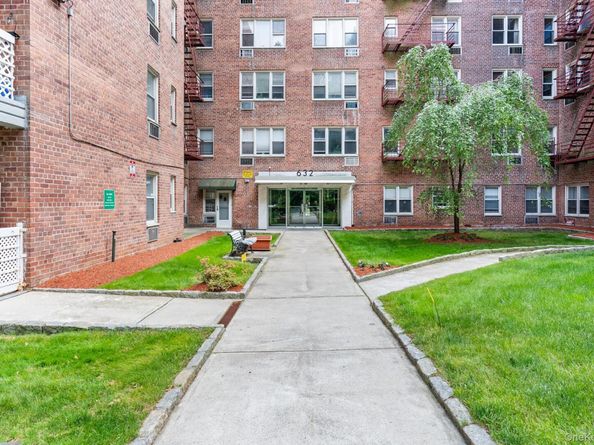 632 Palmer Road 8G, Yonkers NY 10701