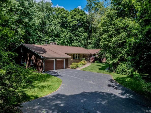 2425 Evergreen Street, Yorktown Heights NY 10598