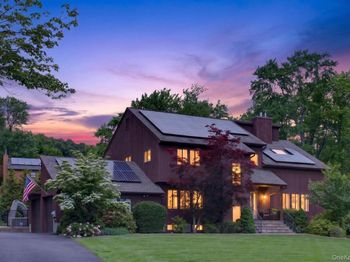19 Apple Hill Drive