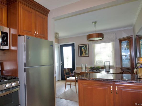 145 Wilton Street, New Hyde Park NY 11040
