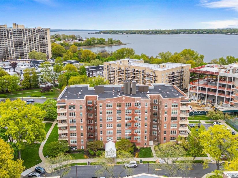 23-45 Bell Boulevard 1H, Bayside NY 11360