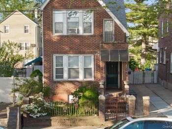 3181 Waterbury Avenue