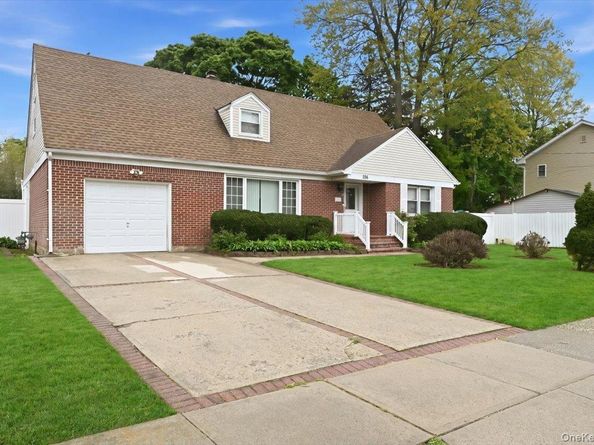 336 Princeton Street, Westbury NY 11590