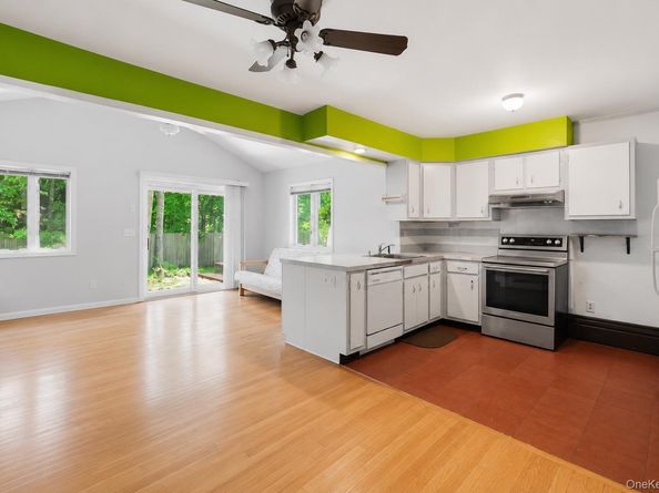 17 Yale Drive, Hampton Bays NY 11946