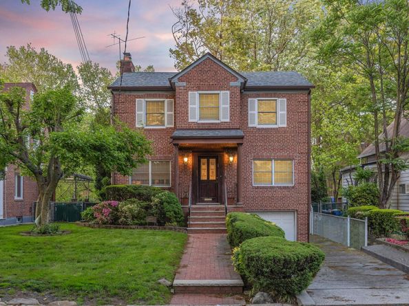 8649 Dunton Street, Holliswood NY 11423