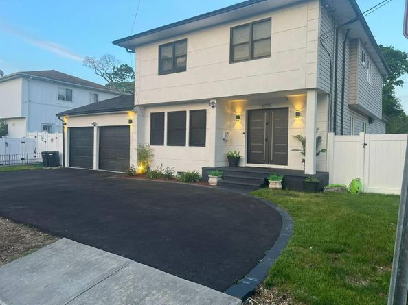 1095 Lynn Place, Woodmere NY 11598