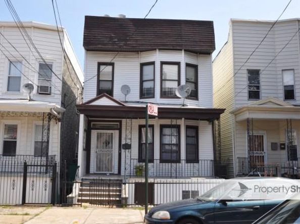 17-38 melville Street, Bronx NY 10460