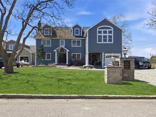 230 W Islip Road, West Islip NY 11795