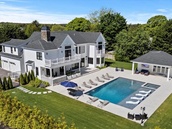 58 Country Club Drive, Southampton NY 11968