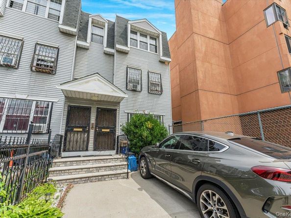 977 E 179th Street, Bronx NY 10460