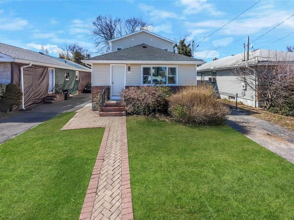 37 Lancaster Place, Hempstead NY 11550