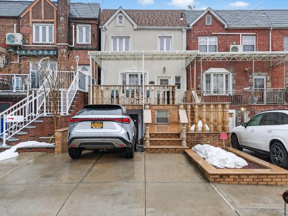 64-33 Alderton Street, Rego Park NY 11374