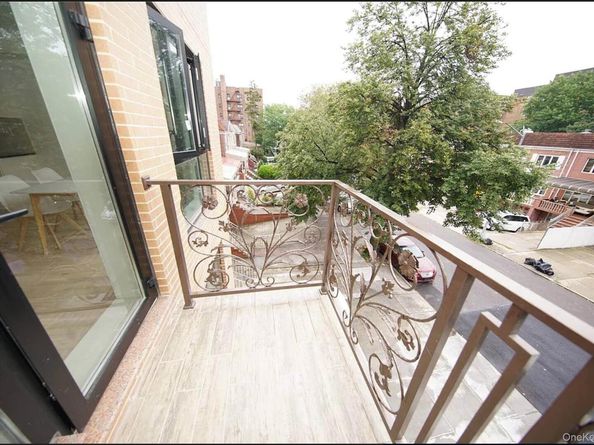 10525 65th Road 5C, Forest Hills NY 11375